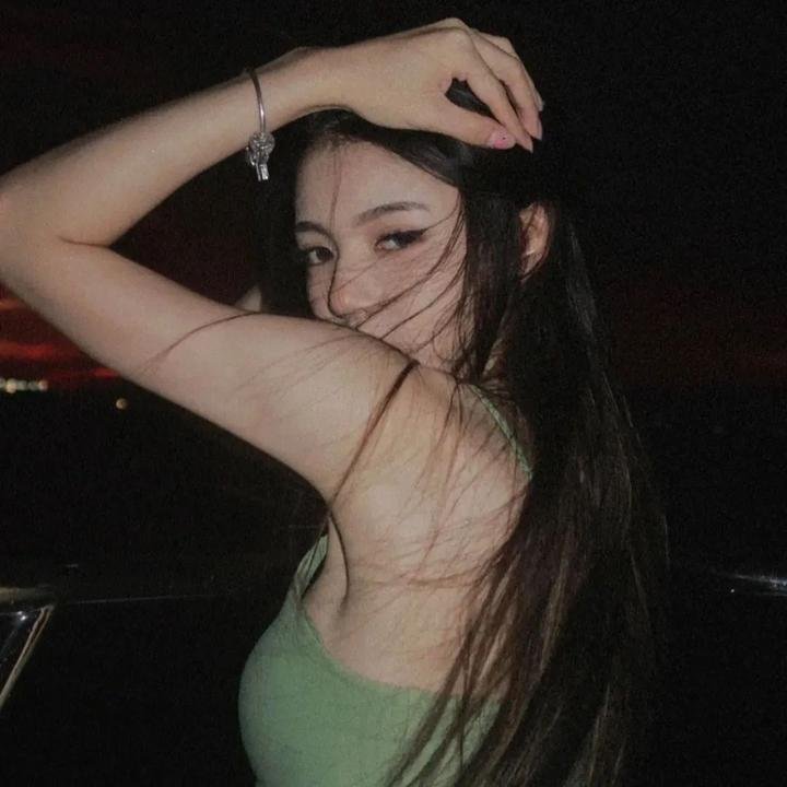 闪婚后九爷马甲藏不住了